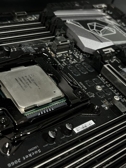 Vand/Schimb KIT Placa de baza + procesor + cooler