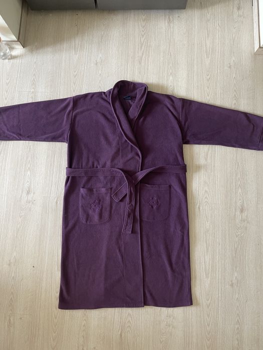 Халаты разные  большие и поменьше