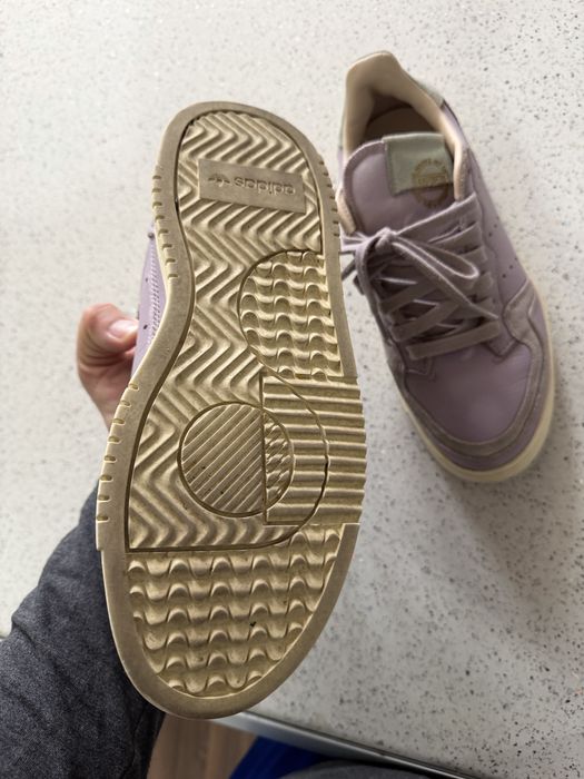 Adidas Unisex piele Nr 38 ( 23,5 cm ) 10/10 Pret : 69 lei