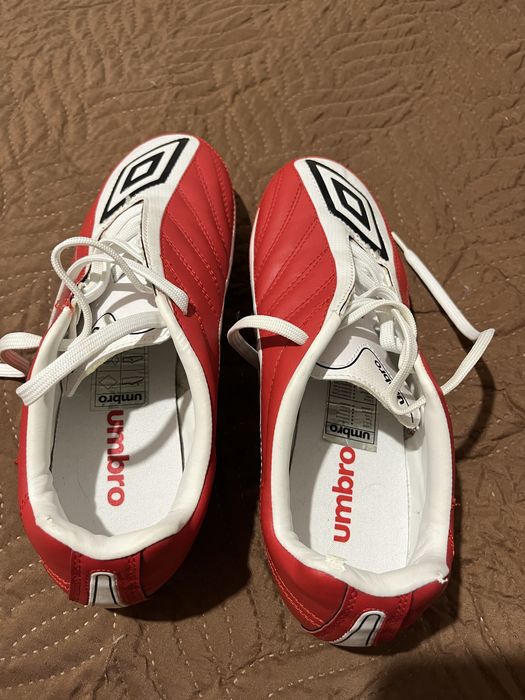 Футболни обувки Umbro 42.5