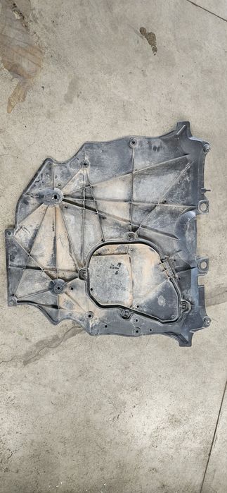 Кора под двигателя за Toyota Rav 4