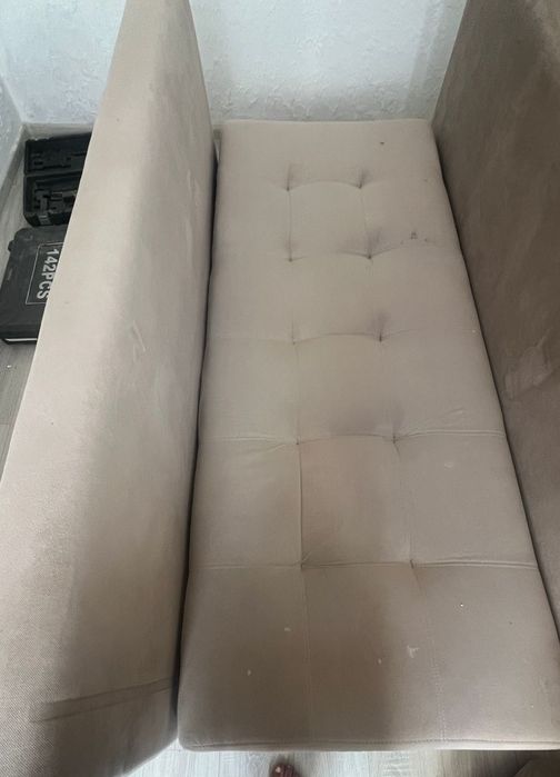 Продается диван.