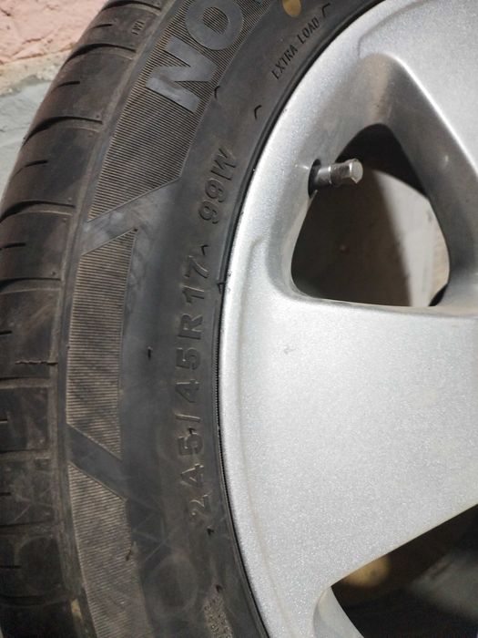 Диск с резиной на мерс