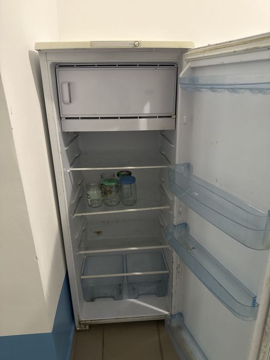 Продам холодильник