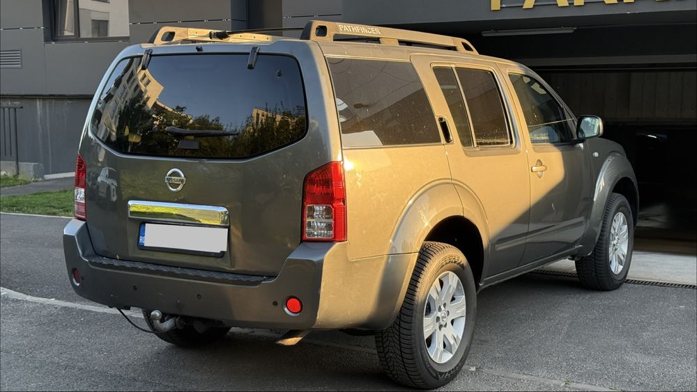 Nissan Pathfinder-Diesel-Automat