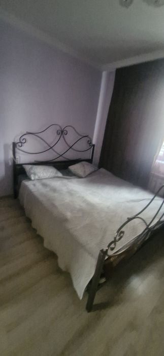 Железная кровать