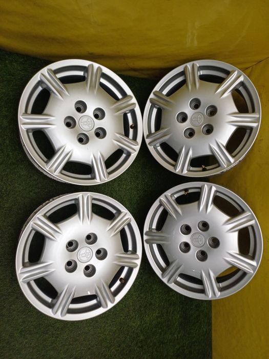 Диски R16 5x114.3 на Toyota и другие.