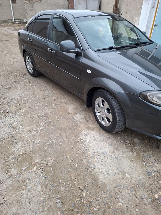 Жентра механика сотилади