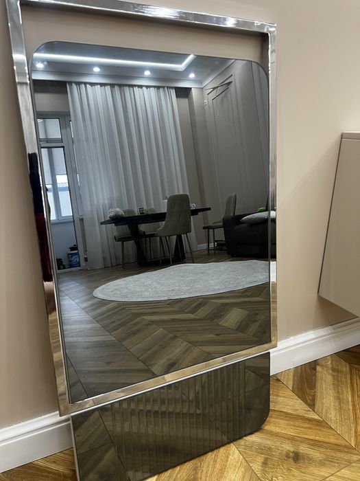 Зеркало для интерьера