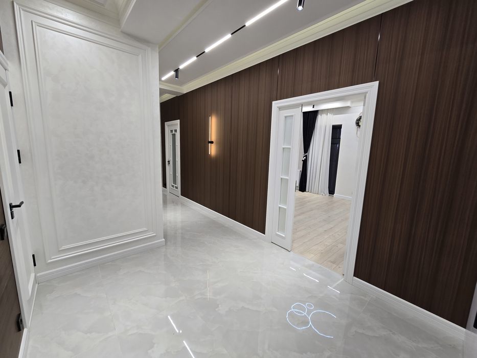 Fargona shaxar yangi markaziy  bank oldida 3 xonalik luks uy sotiladi