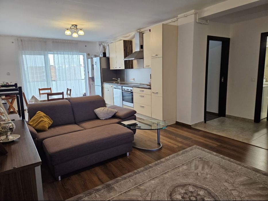Închiriez apartament 2 camere + parcare in Codlea