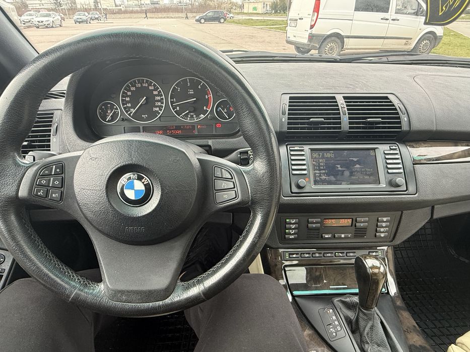 Bmw x5 3.0д 218коня