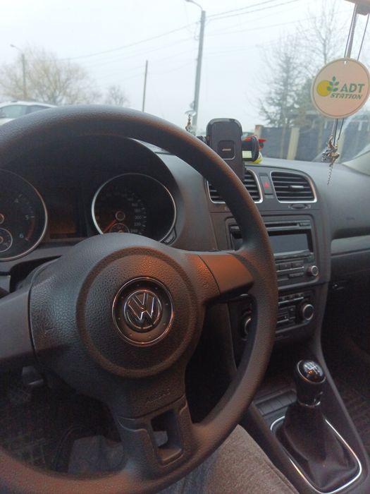 Volkswagen Golf 6 1.6 tdi (90 de cai)