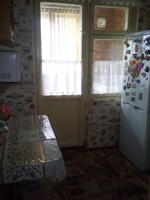 Продаётся 4-комнат. квартира!