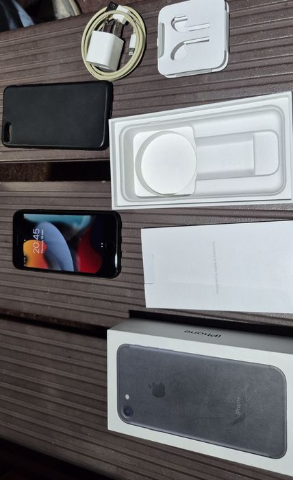 Продам IPHONE 7 в Отличном состоянии