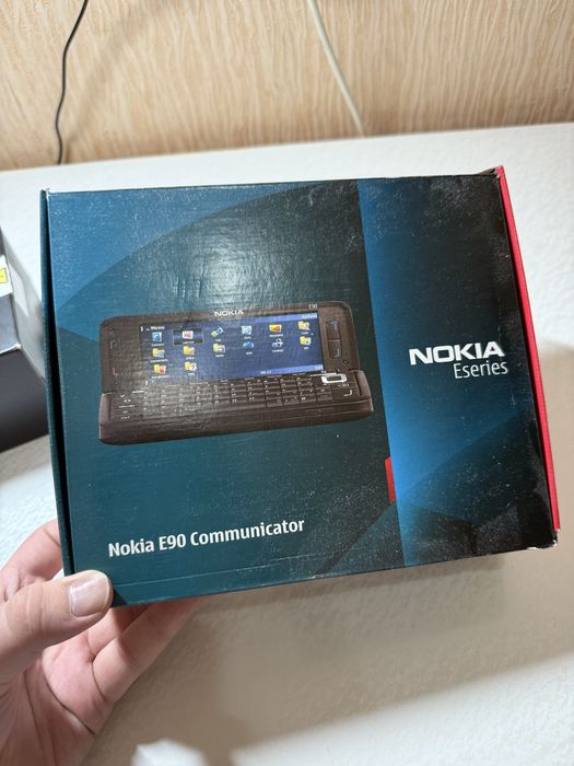 NOKIA E90 retro ime otgan
