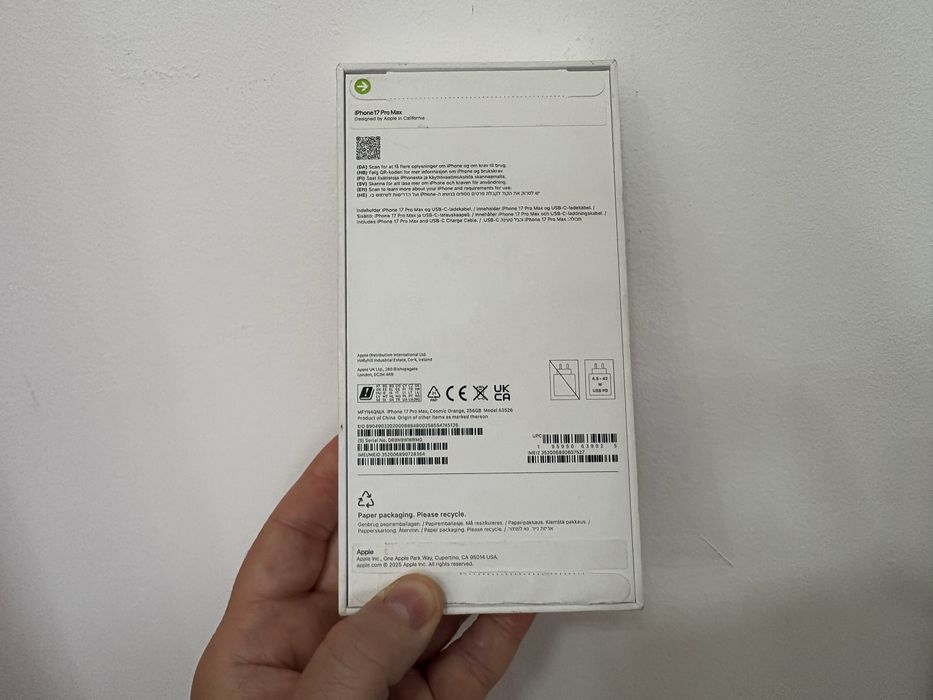 Iphone 17 Pro Max, 256 GB, Cosmic Orange, nou la cutie