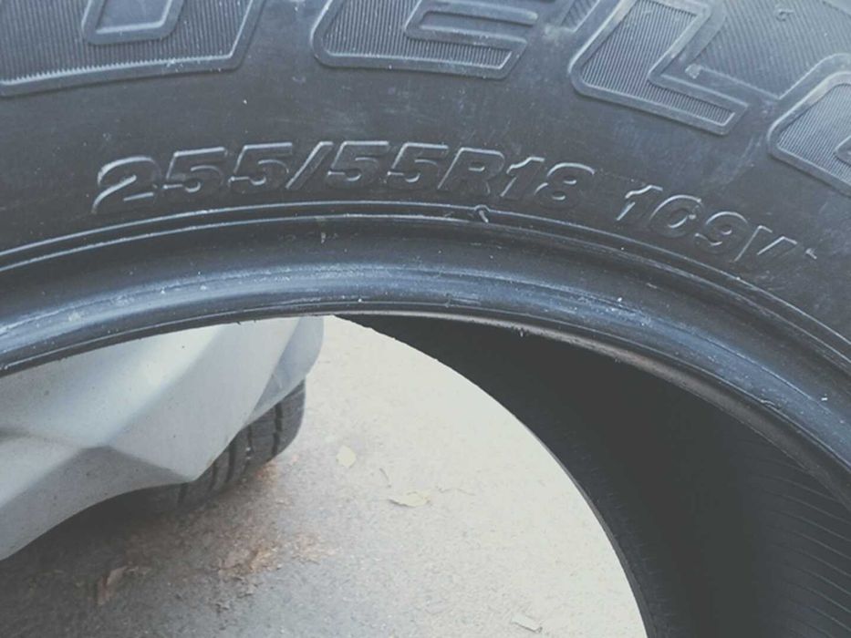 Продам две пары шин 255/55/R18