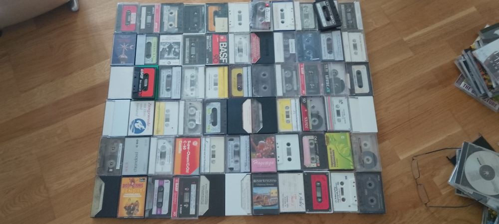 210 casete audio /bonus Philips N 2515 servisat.