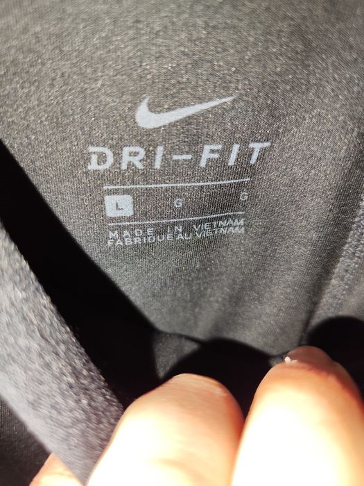 Черен клин nike.