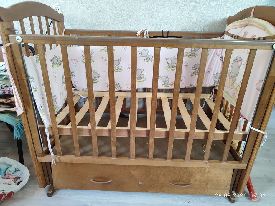 Продам кроватку детскую
