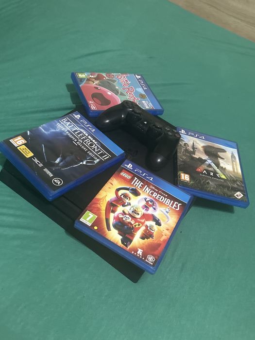 Playstation 4 PRO с 4 игри