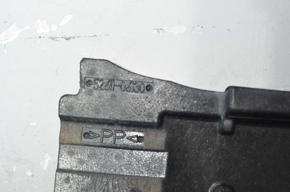 Абсорбер бампера (пенопласт) Toyota Camry V40