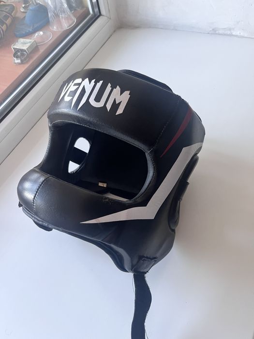 Шлем для бокса в отличном состоянии