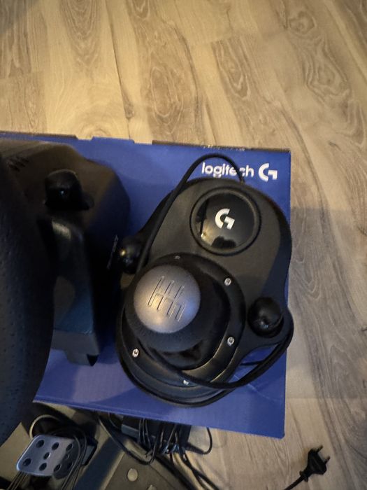 Volan Gaming Logitech G923 SE (Special Edition) + Logitech Shifter