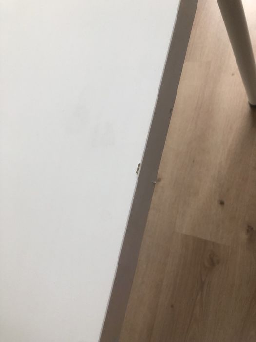 Masa alba Ikea in stare buna