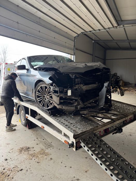 G30 2017 2.0 xdrive avariat