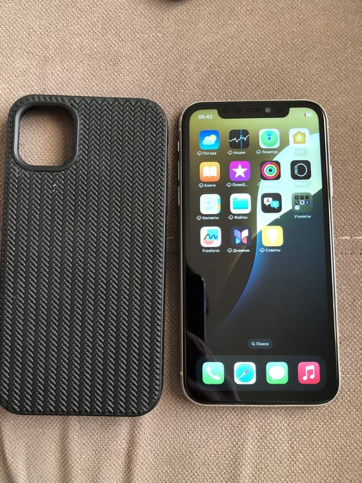 Продам Айфон 11 128гб