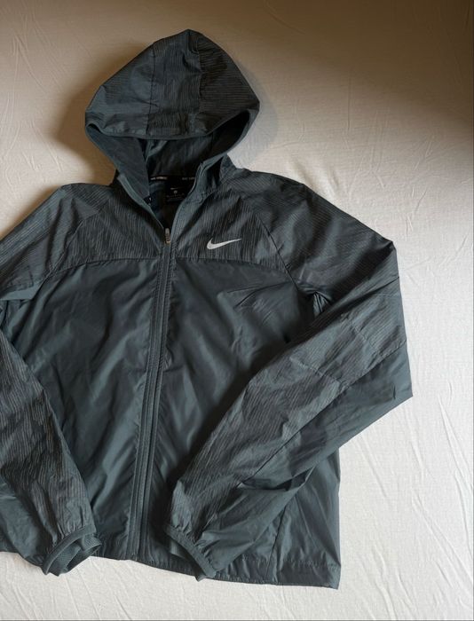 Nike Shield Flash Reflective Womens Running Jacket