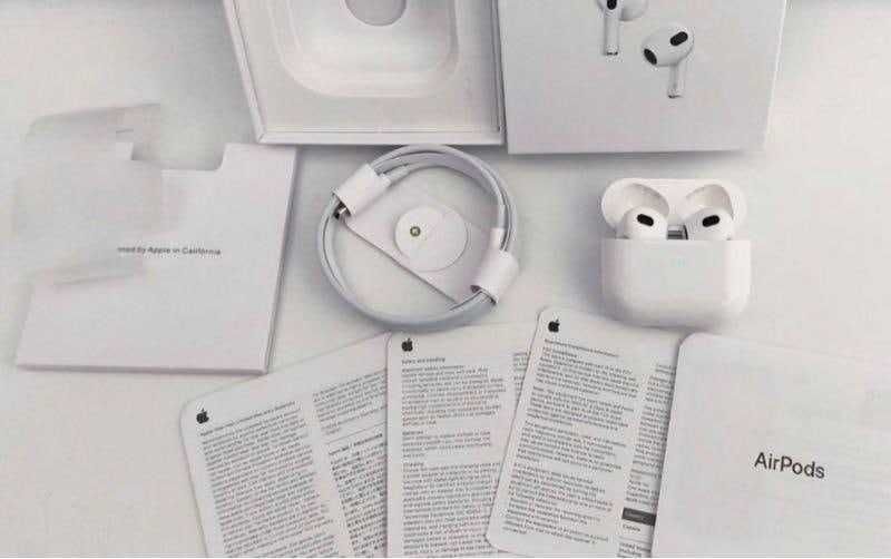 Airpods 3  Новый поколение + гарантия + доставка  Дубайский Цветы ecт