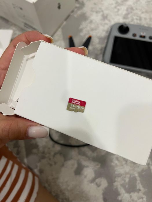 Дрон DJI Mini 3 Pro белый + DJI RC