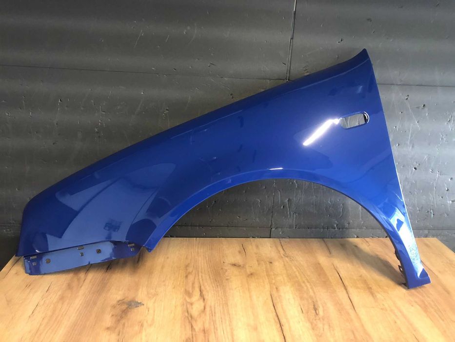 Aripa Fata Stanga VW Golf 4/IV 1998-2004 (LA5C (Albastru))