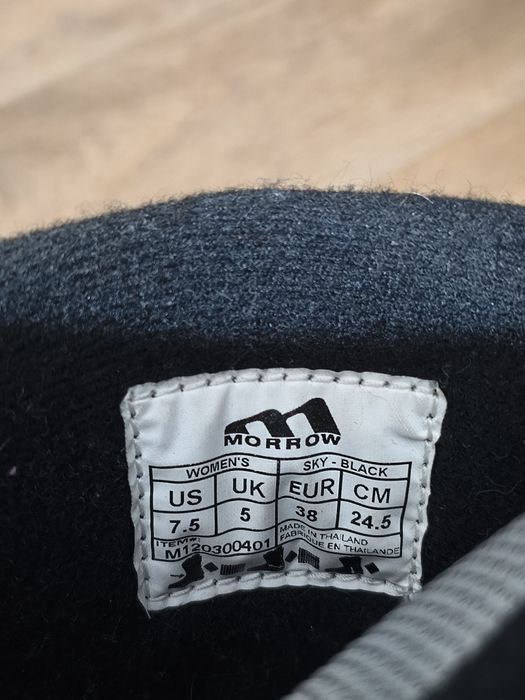 Ботинки для сноуборда (женские, 36 размер)