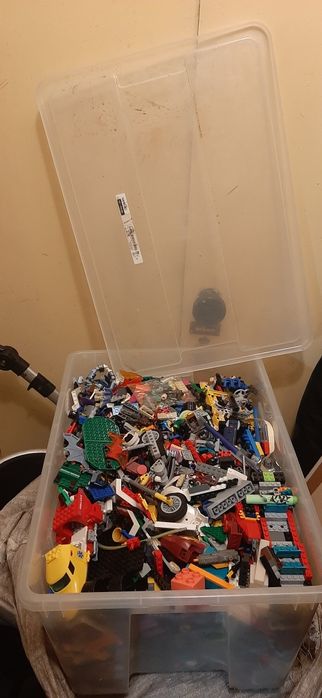 Lego piese orginale omuleți etc