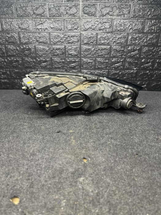 Far stanga bixenon Audi A5 B9 8w6