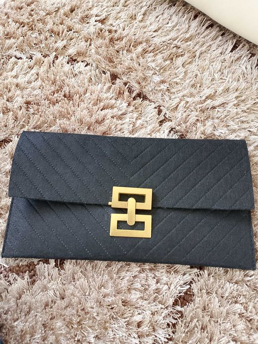 Голямо елегантно портмоне