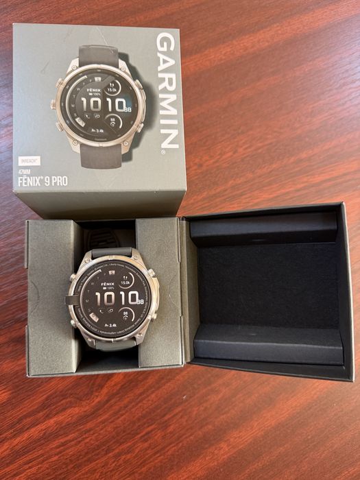 Ceas GARMIN FENIX 9 Amoled inreach -47 mm