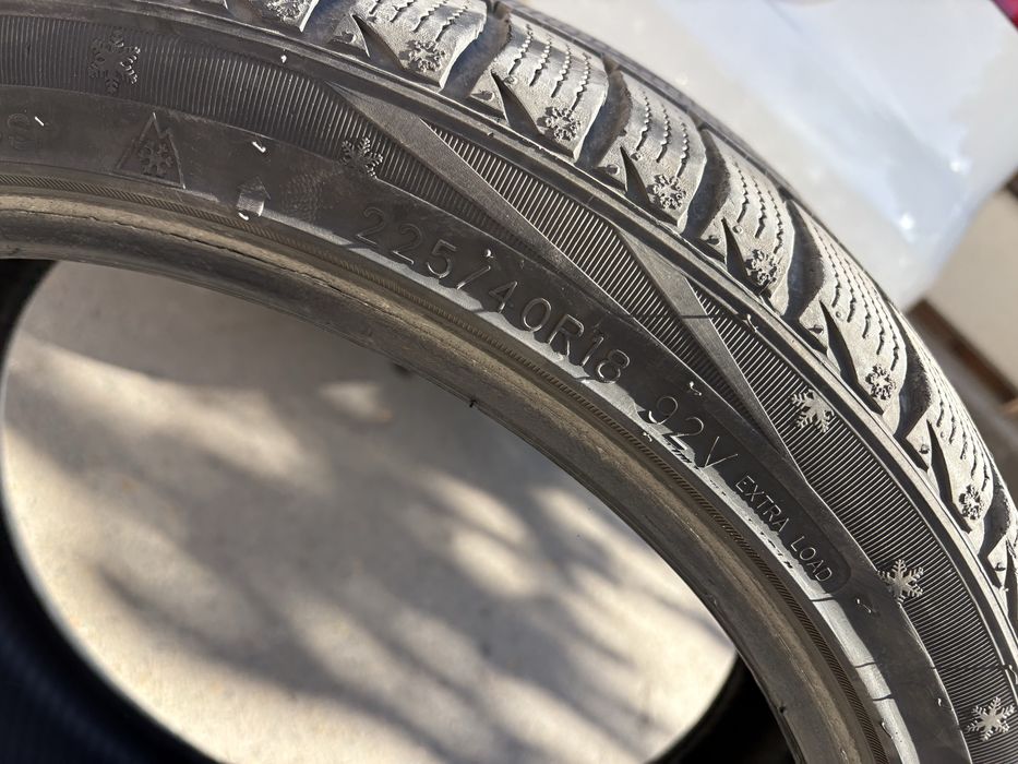 Зимни гуми 225/40/18