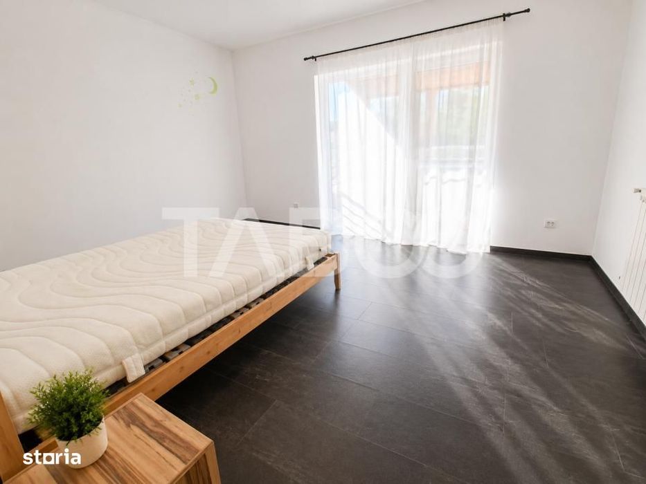 Apartament 3 camere de vanzare parter cu gradina balcon dressing