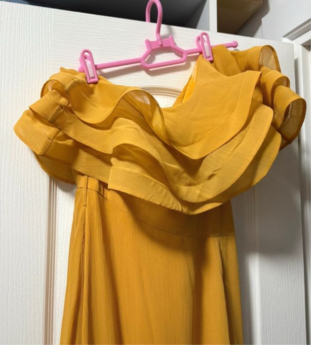 Vând rochie elegantă