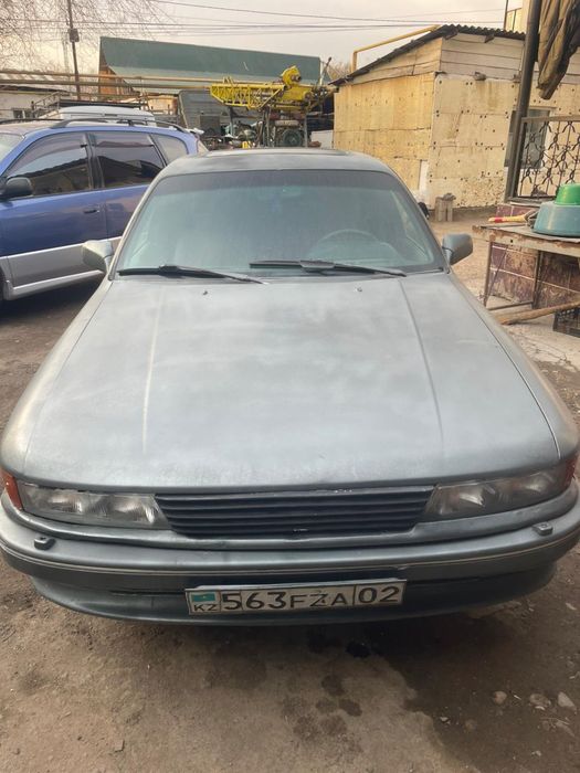 Mitsubishi Galant