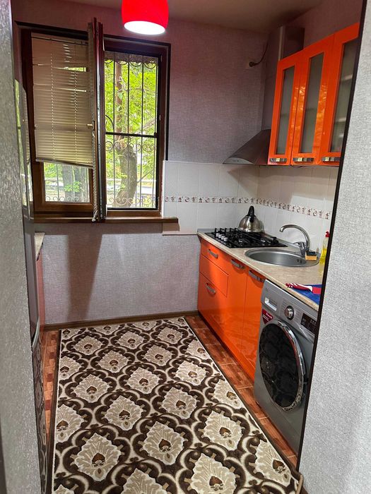 Сдается 2 комнатная квартира на Новомосковком