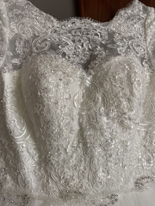 Продаётся счастливое свадебное платье