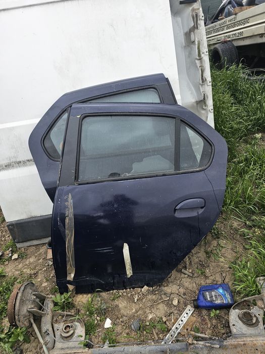 Ușă stânga  spate Dacia Logan 2014
Albastru jandarm