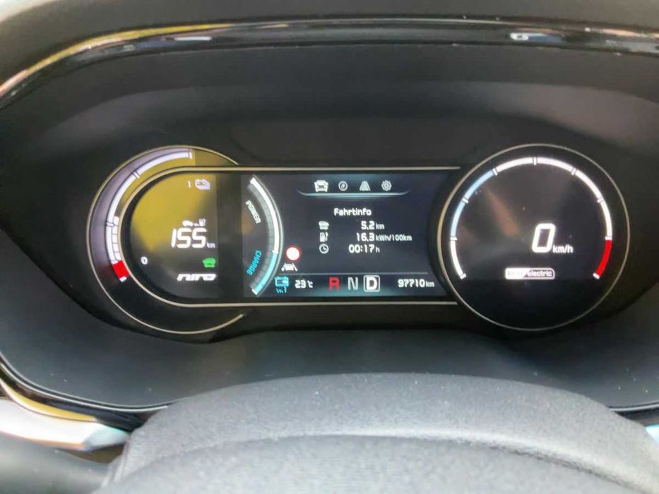 Kia Niro electric drive 204ks 150kW 64kWh Vision