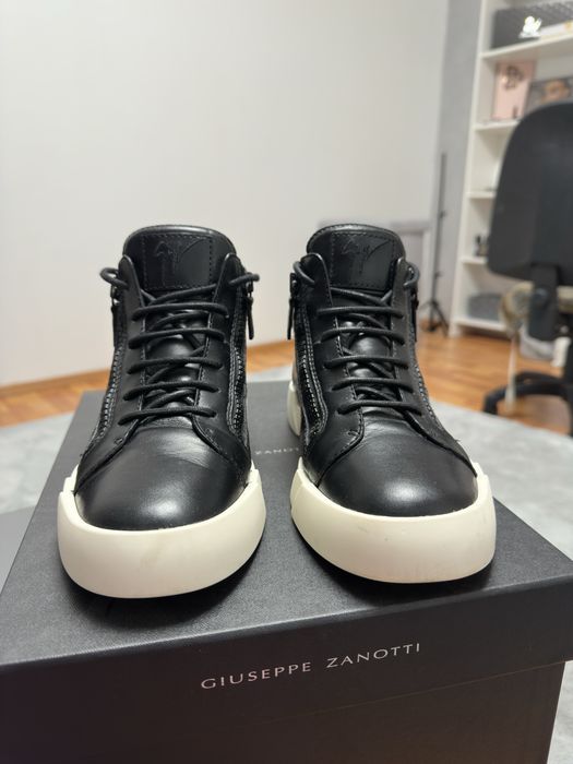 Vand Giuseppe Zanotti
